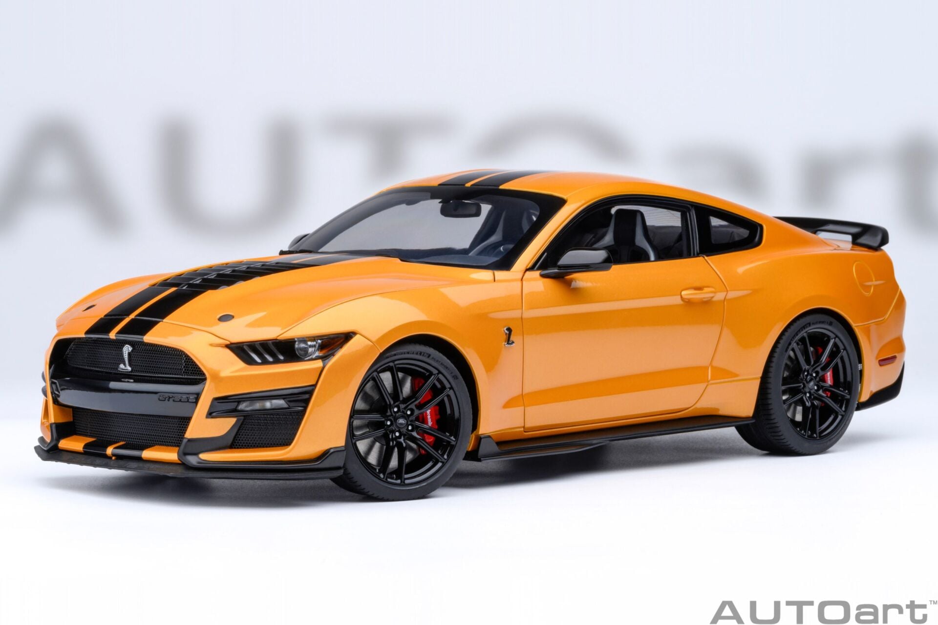 Autoart 1/18 Ford Mustang Shelby GT500 (Cyber Orange) - 73099