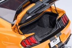 Autoart 1/18 Ford Mustang Shelby GT500 (Cyber Orange) - 73099