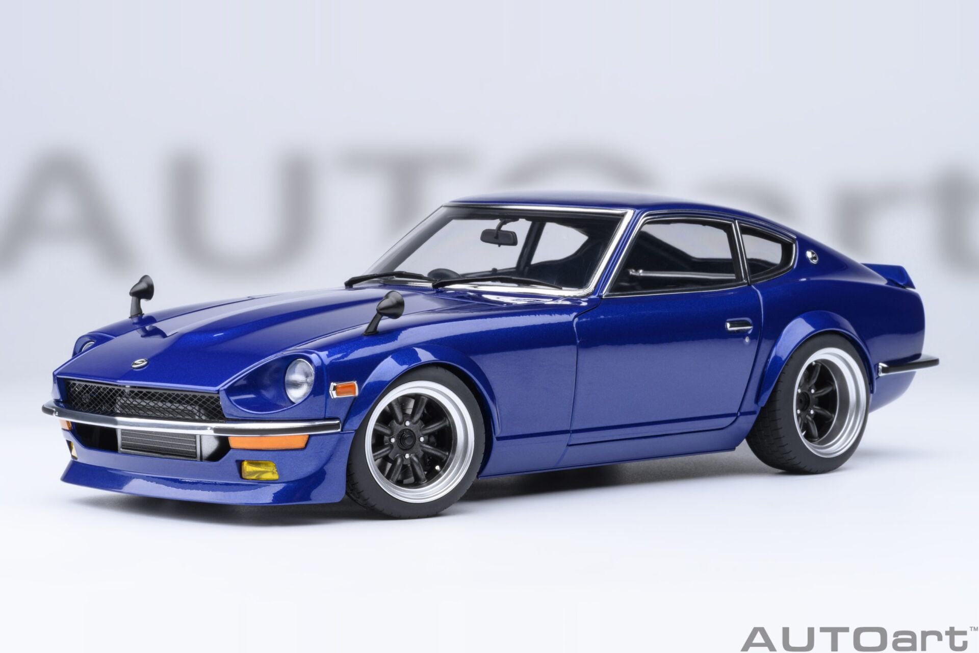 Autoart 1/18 Nissan Fairlady Z (S30) Wangan Midnight “Akuma no Z” Comic #1 version - 77453