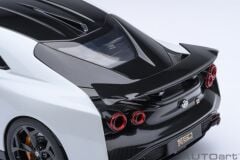 Autoart 1/18 Nissan GT-R50 by Italdesign (Metallic White/Black) - 77511