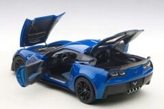 Autoart 1/18 Chevrolet Corvette C7 Z06 (Laguna Blue Tintcoat) - 71265