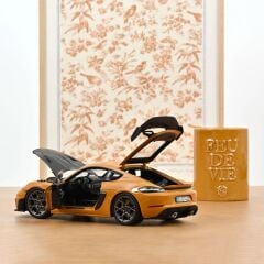 Norev 1/18 Porsche Cayman GT4 RS w/Weissach Pack 2023 Bahama Yellow - 187252