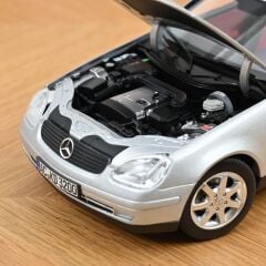 Norev 1/18 Mercedes-Benz SLK 1996 Brillant Silver - 183020