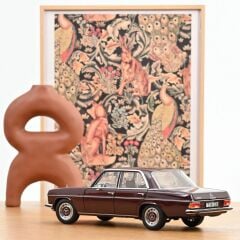 Norev 1/18 Mercedes-Benz 200 1968 Dark Red Brown - 183778
