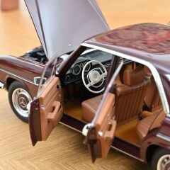 Norev 1/18 Mercedes-Benz 200 1968 Dark Red Brown - 183778