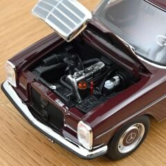 Norev 1/18 Mercedes-Benz 200 1968 Dark Red Brown - 183778