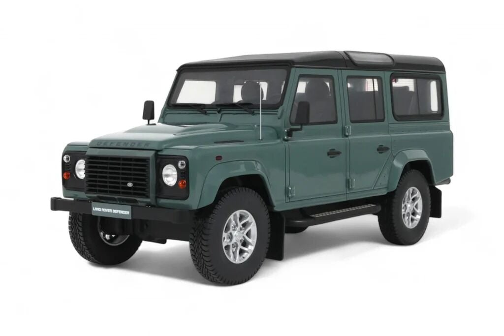 GT Spirit 1/18 Land Rover Defender 3 Station Wagon - Dark Green - GT527