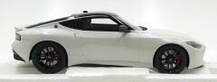 Top Speed 1/18  2023 Nissan Fairlady Z Version ST RHD Everest White - TS0413