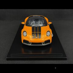 Spark Models 1/18 Porsche 911 Spirit 70 - Signal Orange