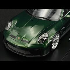 Spark Models 1/18 Porsche 911 GT3 mit Touring-Paket - Oak Green Metallic Neo