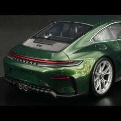 Spark Models 1/18 Porsche 911 GT3 mit Touring-Paket - Oak Green Metallic Neo