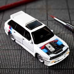 Hot Wheels Collectors Hot Wheels Elite 64 1990 BMW 318i Touring