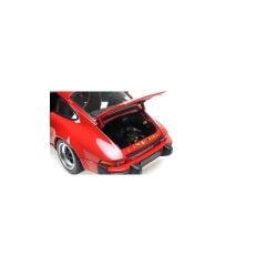 Minichamps 1/18 Porsche 911 Carrera Coupe 3.2 - 1983 - 100 063021