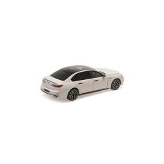 Minichamps 1/18 BMW I7 M70 G70 2024 - Beyaz Metalik - 110 023702
