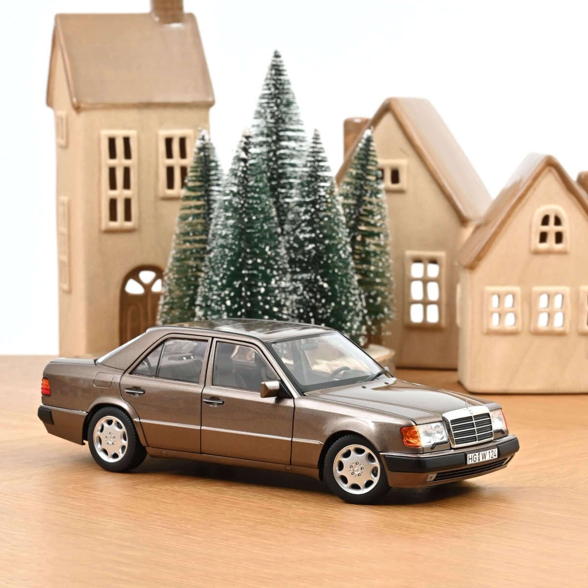 Norev 1/18 Mercedes-Benz 500 E 1990 Impala Mettalic - 183954