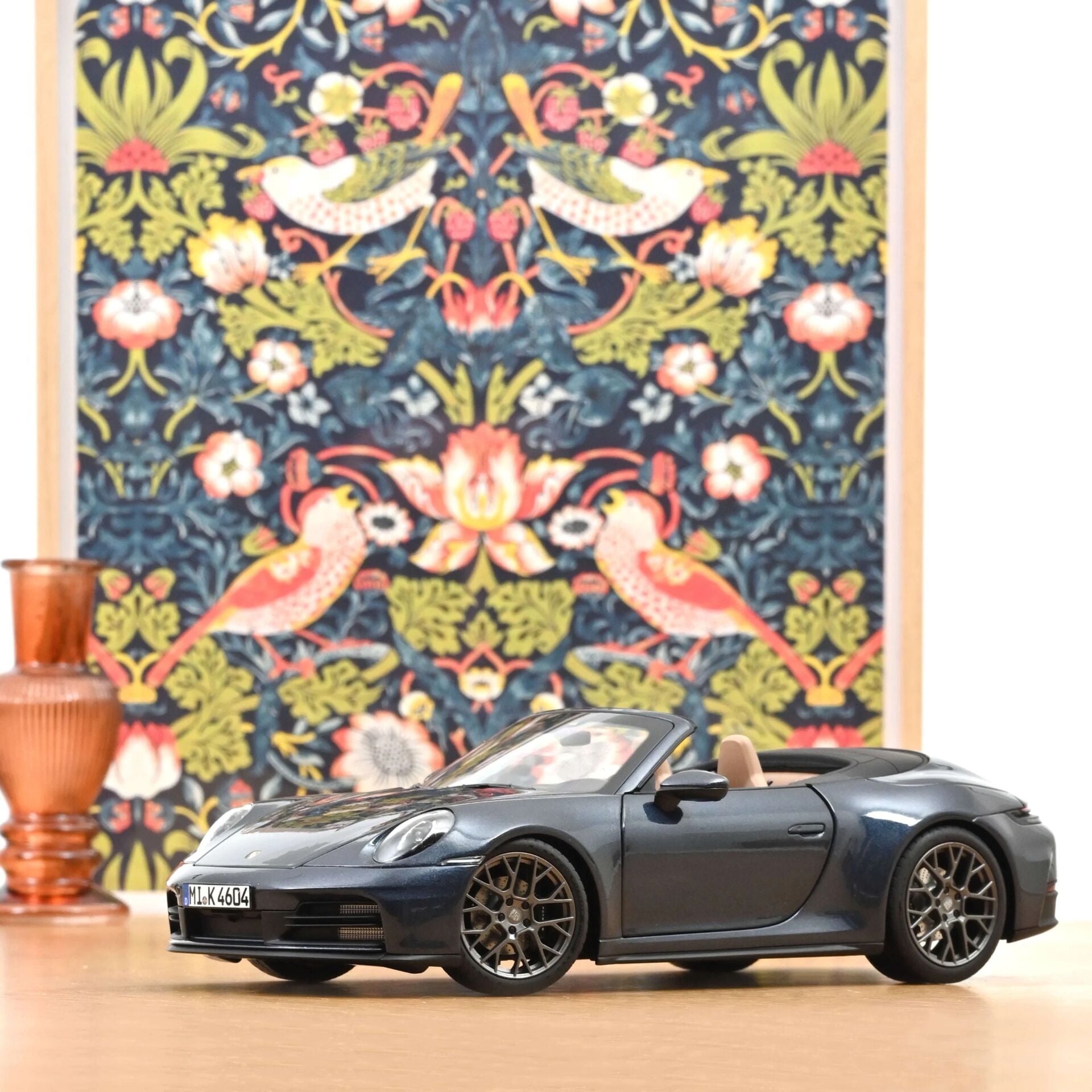 Norev 1/18 Porsche 911 Carrera Cabriolet 2025 Yachtingbluemetallic - 187180
