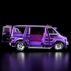 Hot Wheels Collector RLC Exclusive ‘70s Dodge Tradesman Van