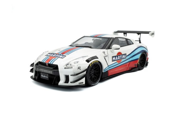 Solido 1/18 Nissan GT-R (R35) W/ Liberty Walk Body Kit 2.0 – M – 2024 - S1805819