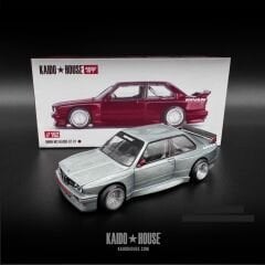 Mini GT x Kaido //162 BMW M3 (E30) Kaido GT V1 ''Chase!!''