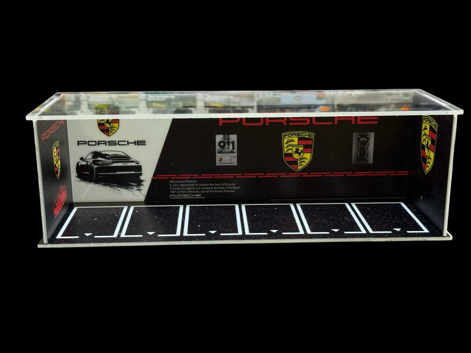 6 Adet Araç Alan Pleksi Garaj Porsche