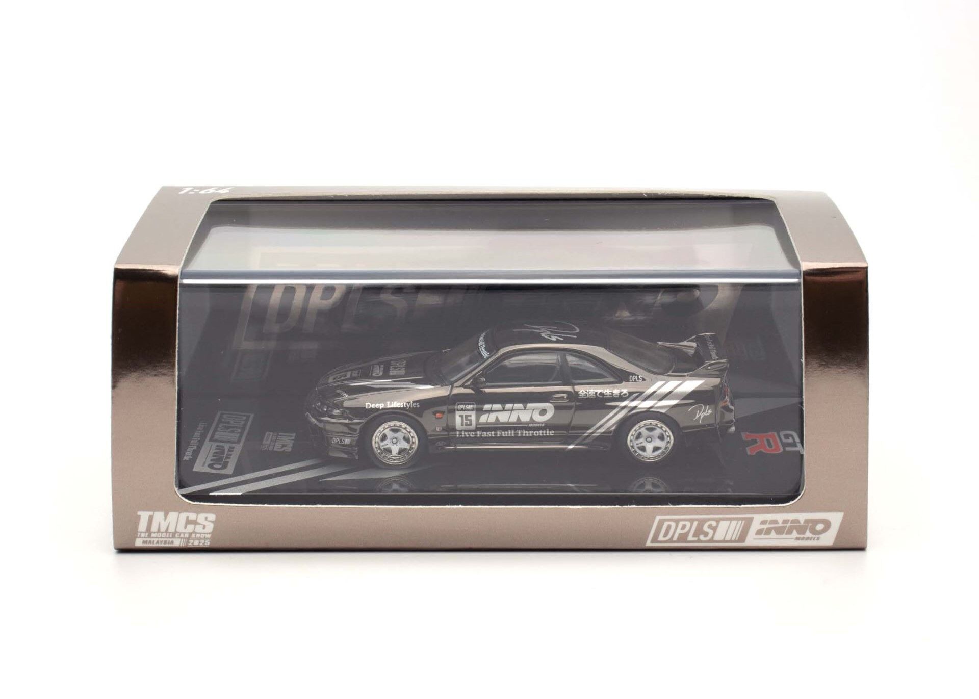 Inno 64 Models Nissan Skyline GT-R (R33) DPLS X INNO ''Chase''