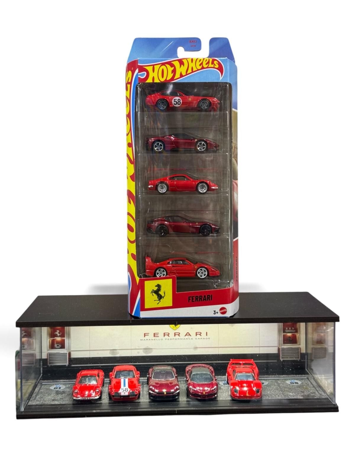 Diecast Toyblox ''Ferrari V2'' Diorama Garaj + 5 li Ferrari Set ( Araçlar Ürüne Dahildir!!!)