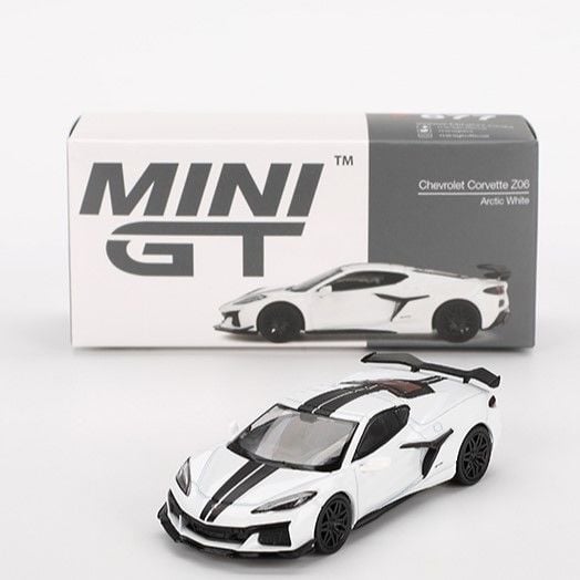 Mini GT 677 Chevrolet Corvette Z06