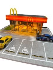 MoreArt Diorama McDnld Restorant Park Alanı