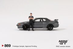 Mini GT 1/64 869 Nissan Skyline GT-R (R32) Gunmetal W/ Matsuda Figure Tsugio Matsuda Collection