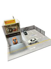 MoreArt Diorama Retro Toyo Tires Araç Tamir Modeli