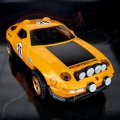 Hot Wheels Elite 64 - Porsche 928 Safari