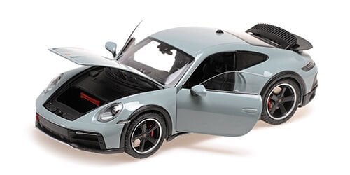 Minichamps 1/18 PORSCHE 911 DAKAR – 2022 – Yeşil Metalik - 110 062071