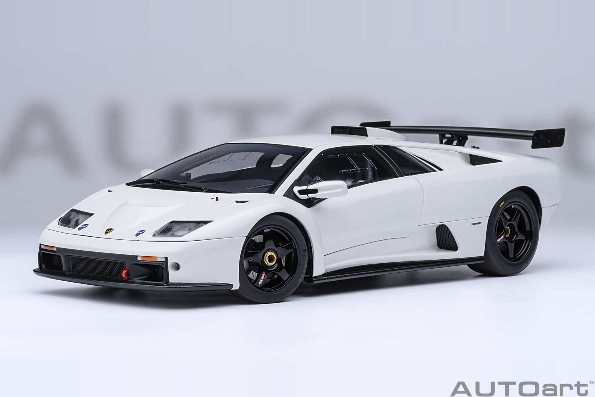 Autoart 1/18 Lamborghini Diablo GT-R – İmpact White - 79136