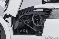 Autoart 1/18 Lamborghini Diablo GT-R – İmpact White - 79136